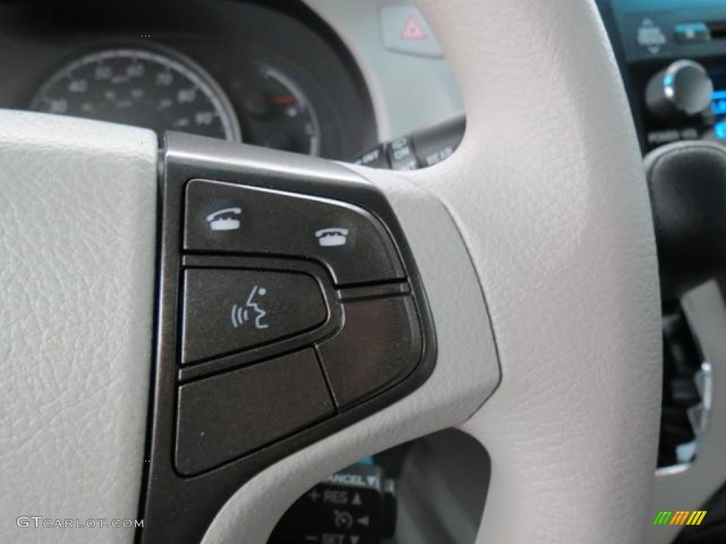 2013 Toyota Sienna LE Controls Photo #77563131