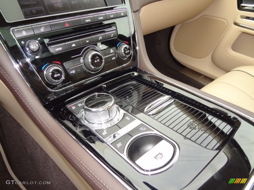 2013 Jaguar XJ XJ Controls Photo #77563473