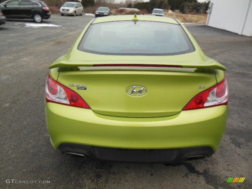 2010 Genesis Coupe 3.8 Coupe - Lime Rock Green / Black photo #7