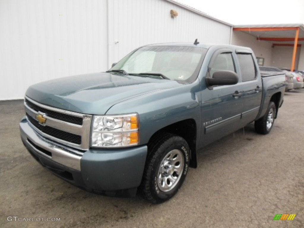 2009 Silverado 1500 LS Crew Cab - Blue Granite Metallic / Dark Titanium photo #2