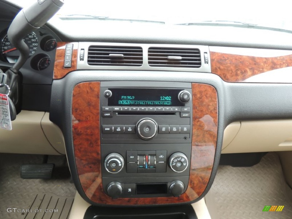 2007 Chevrolet Tahoe LT Controls Photo #77564922