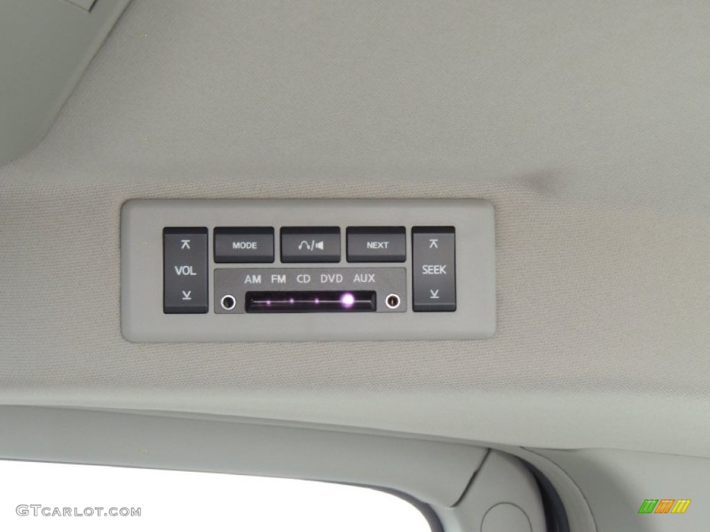 2009 Nissan Quest 3.5 SL Controls Photo #77566008