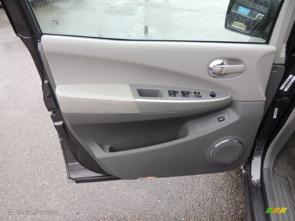 2009 Nissan Quest 3.5 SL Gray Door Panel Photo #77566115