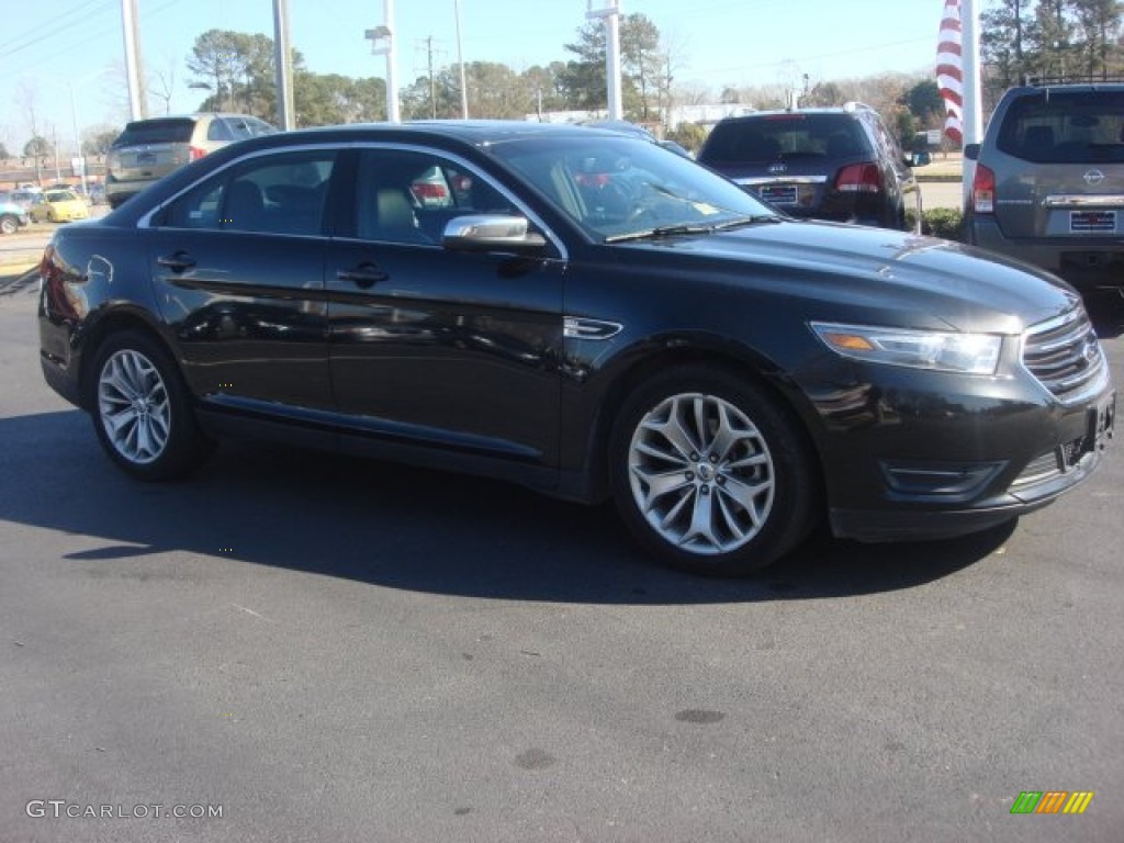 2013 Taurus Limited - Tuxedo Black Metallic / Charcoal Black photo #2