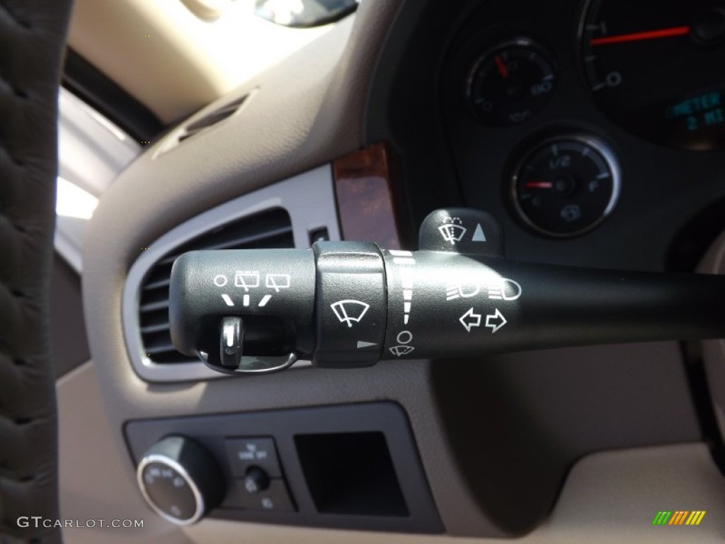 2013 Chevrolet Tahoe LTZ Controls Photo #77567301
