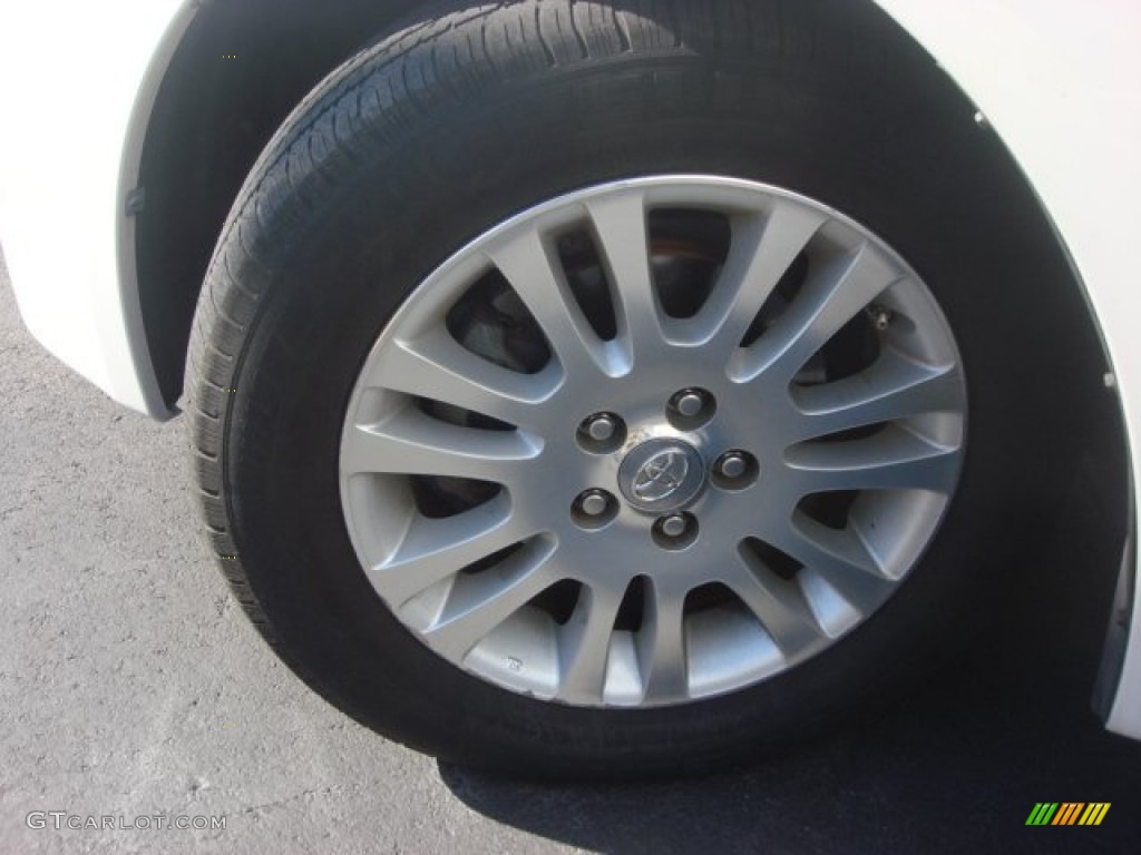 2008 Toyota Sienna Limited Wheel Photos