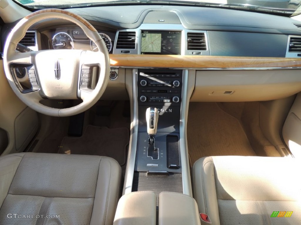 2009 MKS AWD Sedan - Cinnamon Metallic / Cashmere photo #18