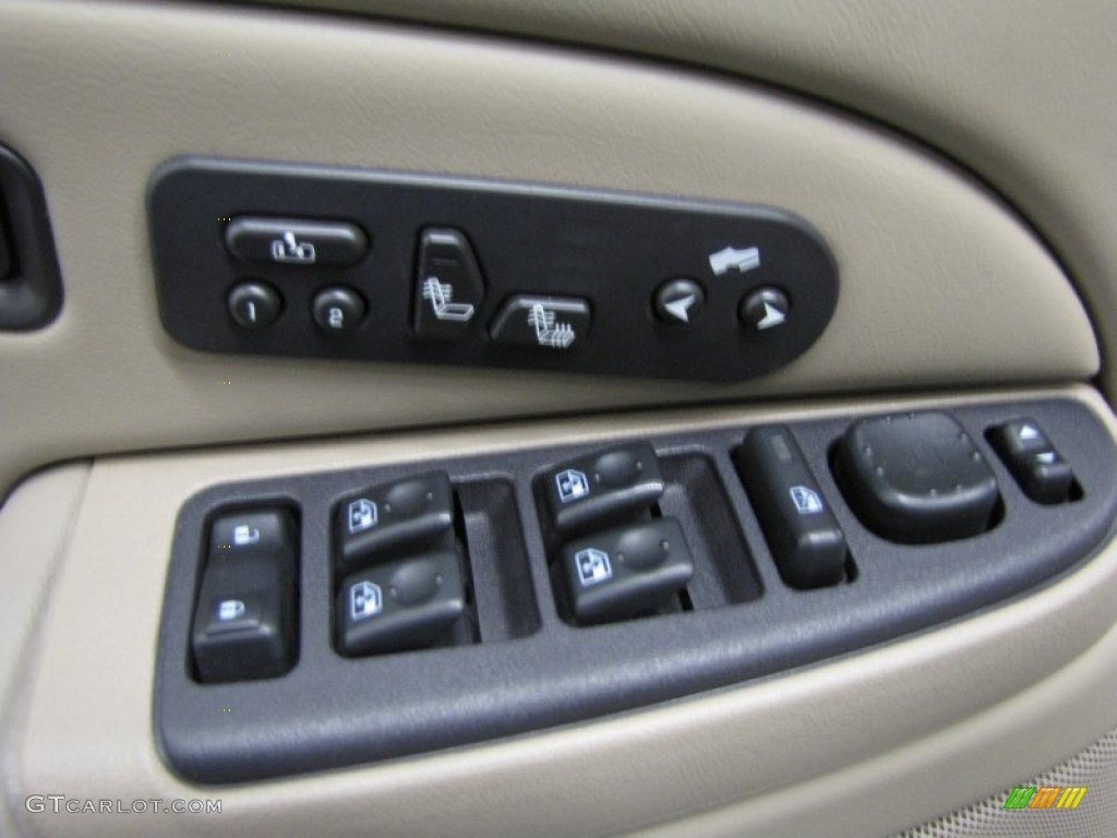 2004 Chevrolet Tahoe Z71 4x4 Controls Photo #77571454