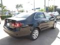 Black - Jetta SE Sedan Photo No. 5