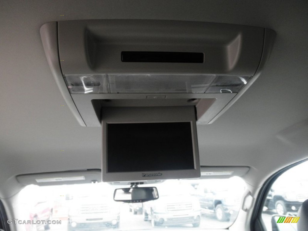 2010 GMC Acadia SLT AWD Entertainment System Photo #77571975