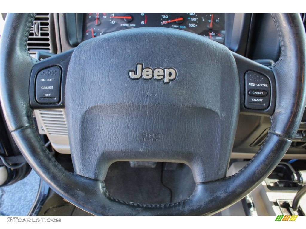 2004 Wrangler Sahara 4x4 - Black / Khaki photo #16