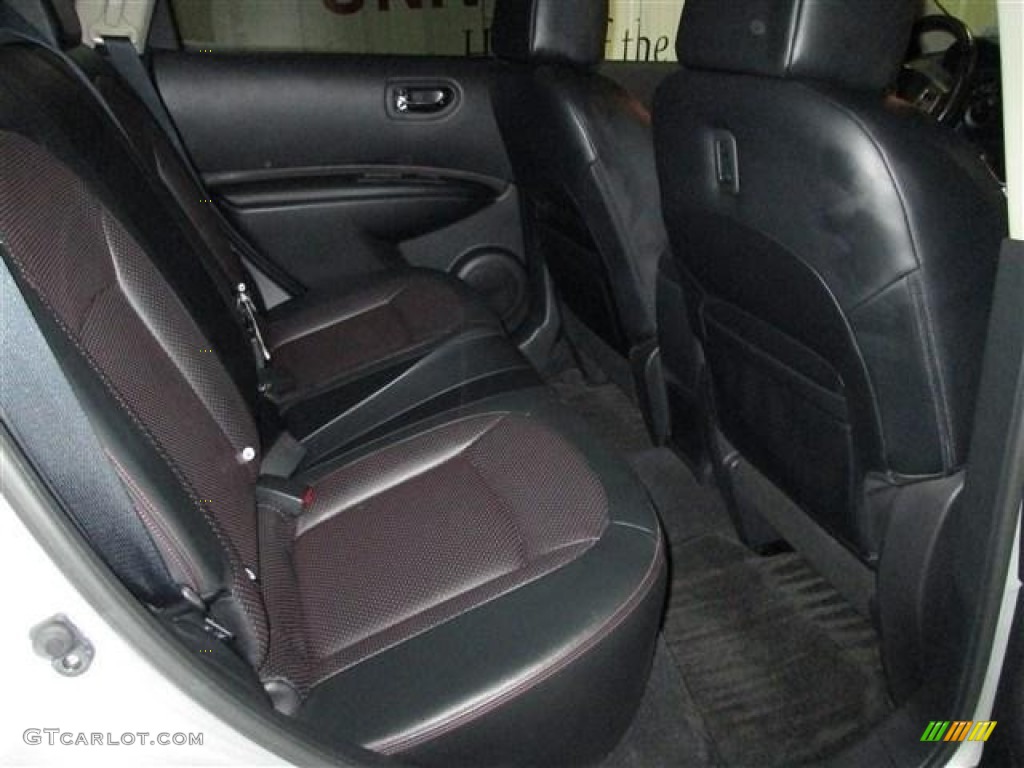 2011 Rogue SL - Silver Ice Metallic / Black photo #20