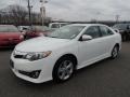 Super White - Camry SE Photo No. 3