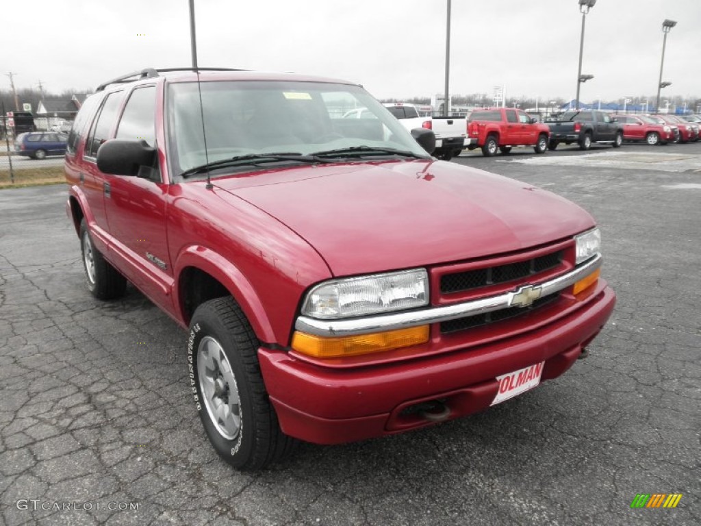 2002 Blazer LS 4x4 - Dark Cherry Red Metallic / Medium Gray photo #2