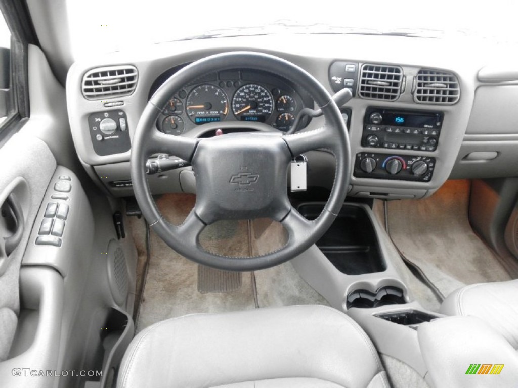 2002 Chevrolet Blazer LS 4x4 Dashboard Photos