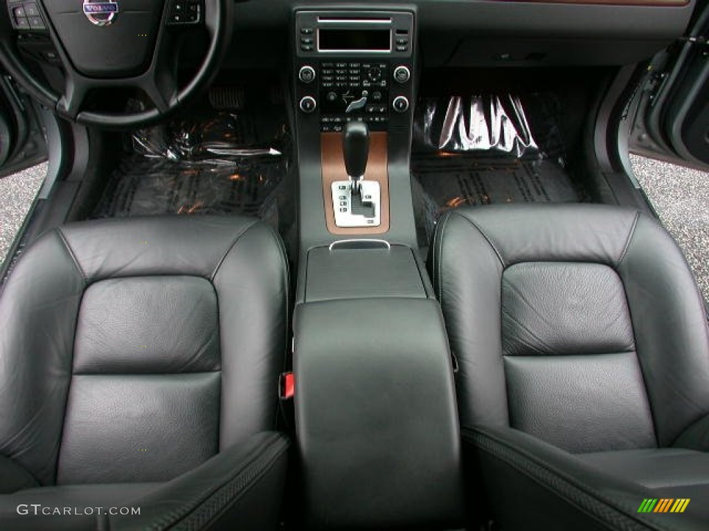 Off Black Interior 2010 Volvo XC70 3.2 AWD Photo #77574667