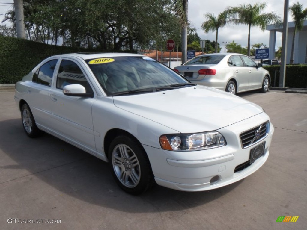 Ice White 2009 Volvo S60 2.5T Exterior Photo #77574936