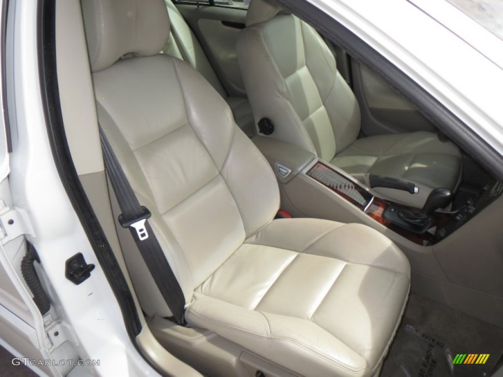 Taupe Interior 2009 Volvo S60 2.5T Photo #77574998