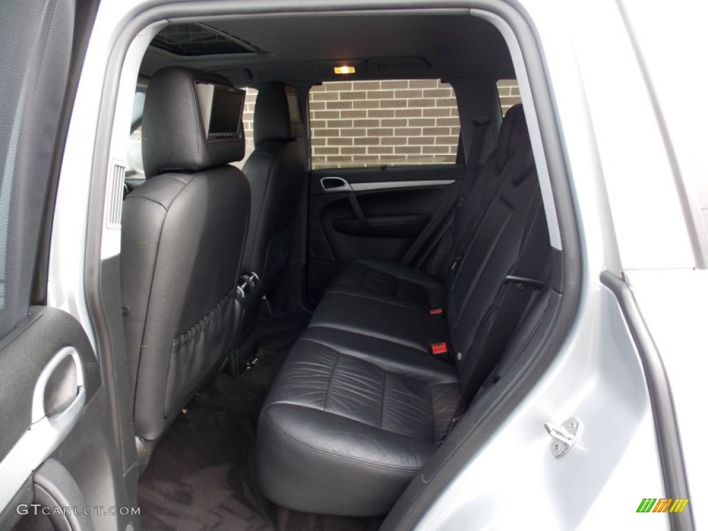 2006 Porsche Cayenne Tiptronic Rear Seat Photo #77575888