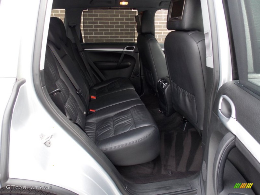 2006 Porsche Cayenne Tiptronic Rear Seat Photo #77576118