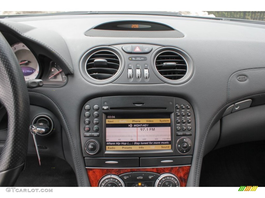 2011 Mercedes-Benz SL 63 AMG Roadster Controls Photo #77576568