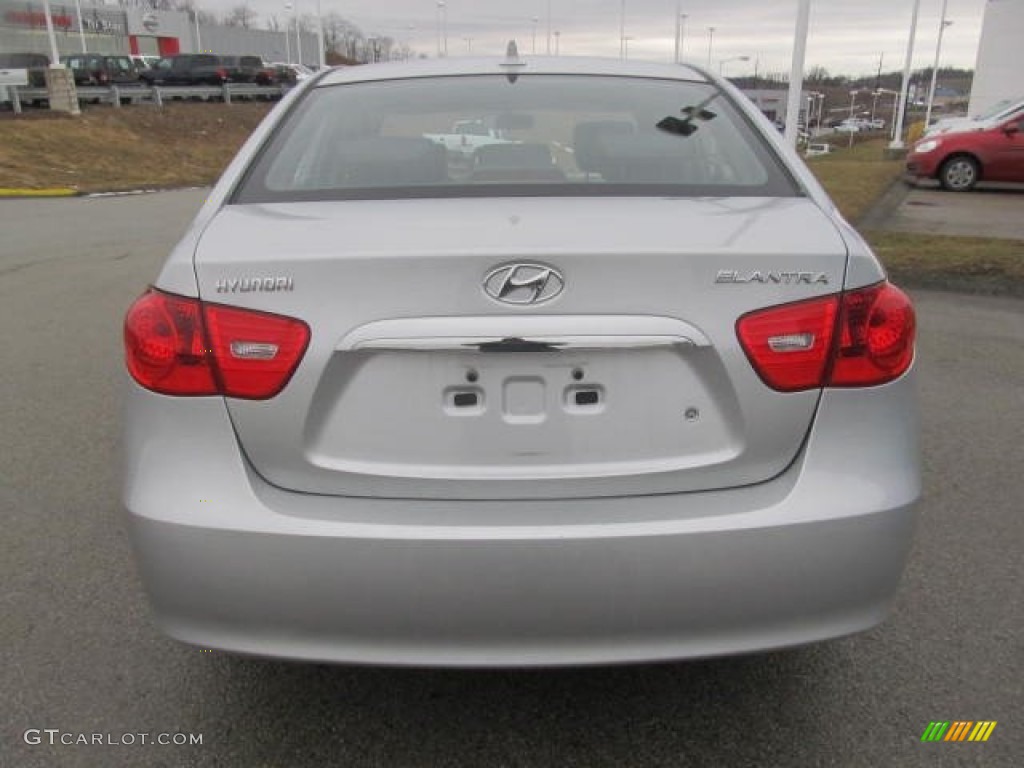 2009 Elantra SE Sedan - Quicksilver / Black photo #3