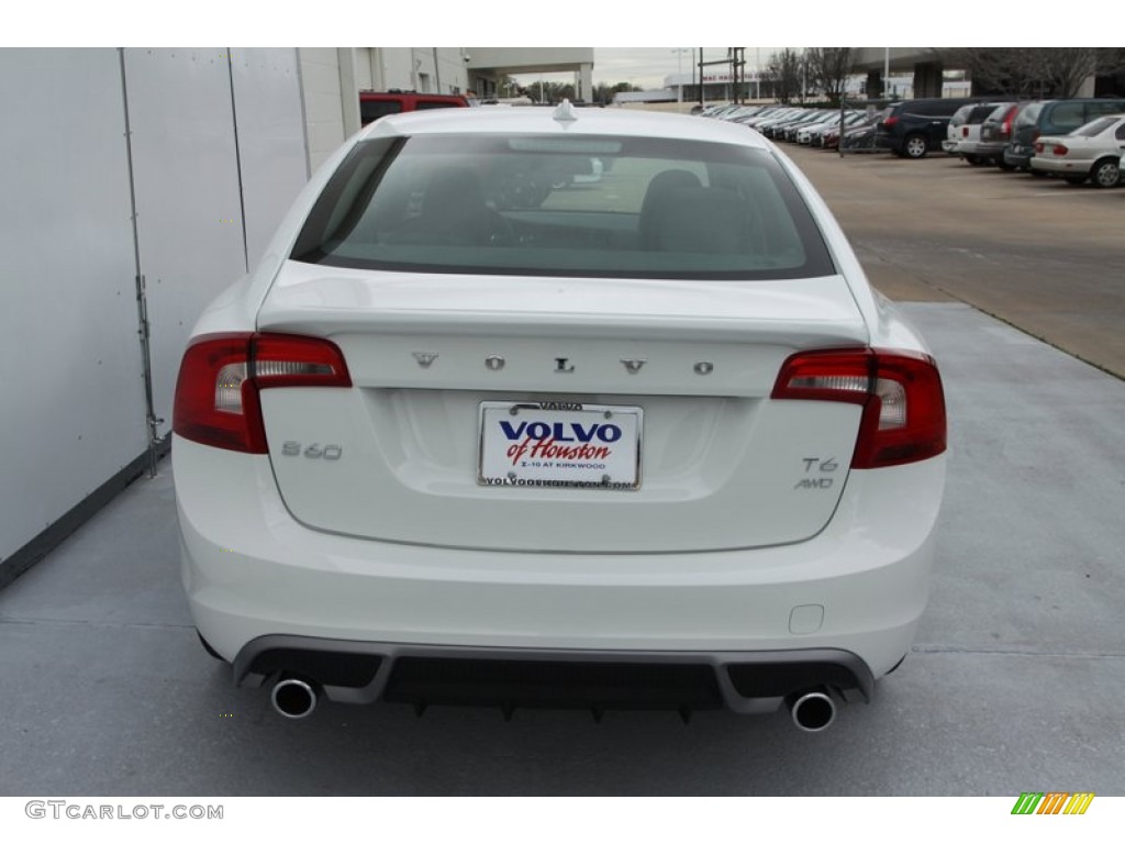 2013 S60 R-Design AWD - Ice White / R Design Black photo #9