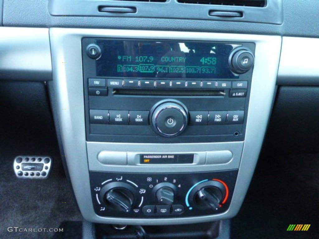 2007 Chevrolet Cobalt LT Coupe Controls Photo #77581374