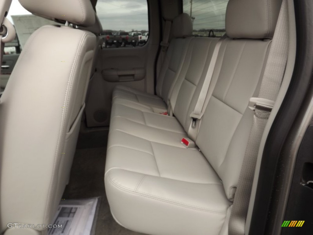 2013 GMC Sierra 3500HD SLT Extended Cab 4x4 Chassis Rear Seat Photo #77581405