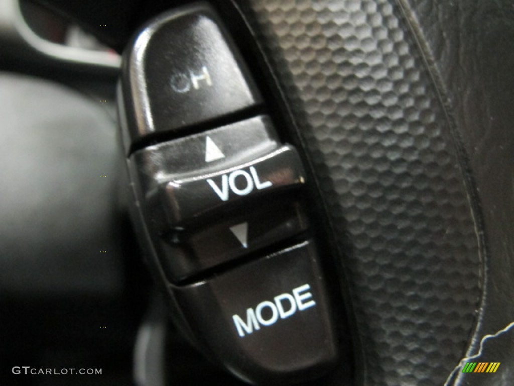 2006 Honda CR-V EX 4WD Controls Photo #77582382