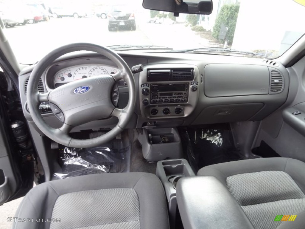 2005 Ford Explorer Sport Trac XLT 4x4 Medium Dark Flint Dashboard Photo #77582925