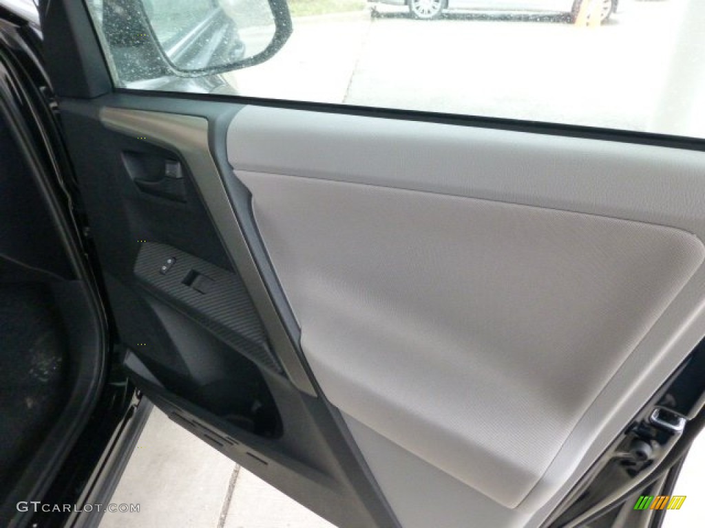 2013 RAV4 XLE AWD - Black / Ash photo #11