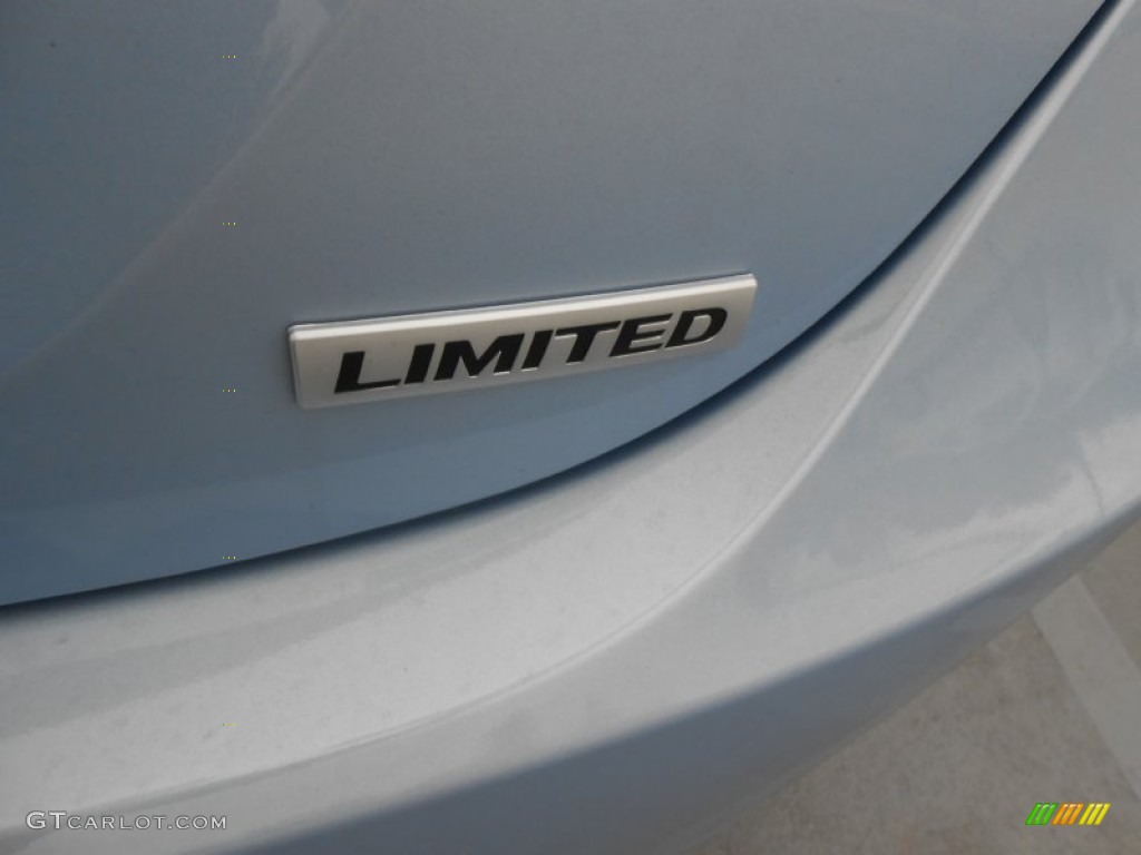 2013 Elantra Limited - Blue Sky Metallic / Beige photo #7