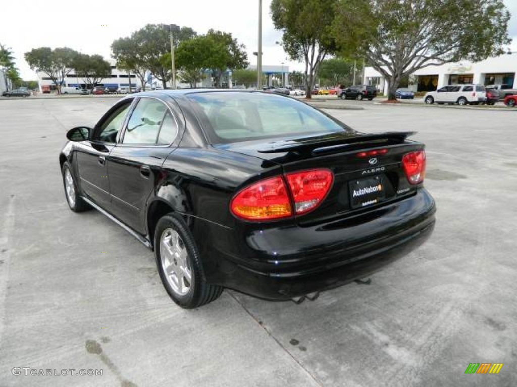 2004 Alero GLS Sedan - Black Onyx / Neutral photo #5