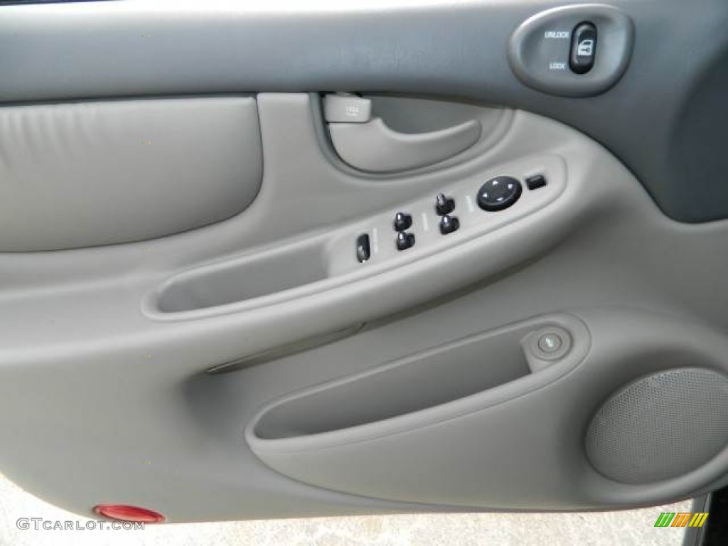 2004 Oldsmobile Alero GLS Sedan Door Panel Photos