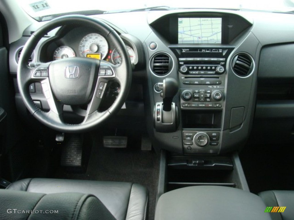 2012 Honda Pilot Touring 4WD Dashboard Photos