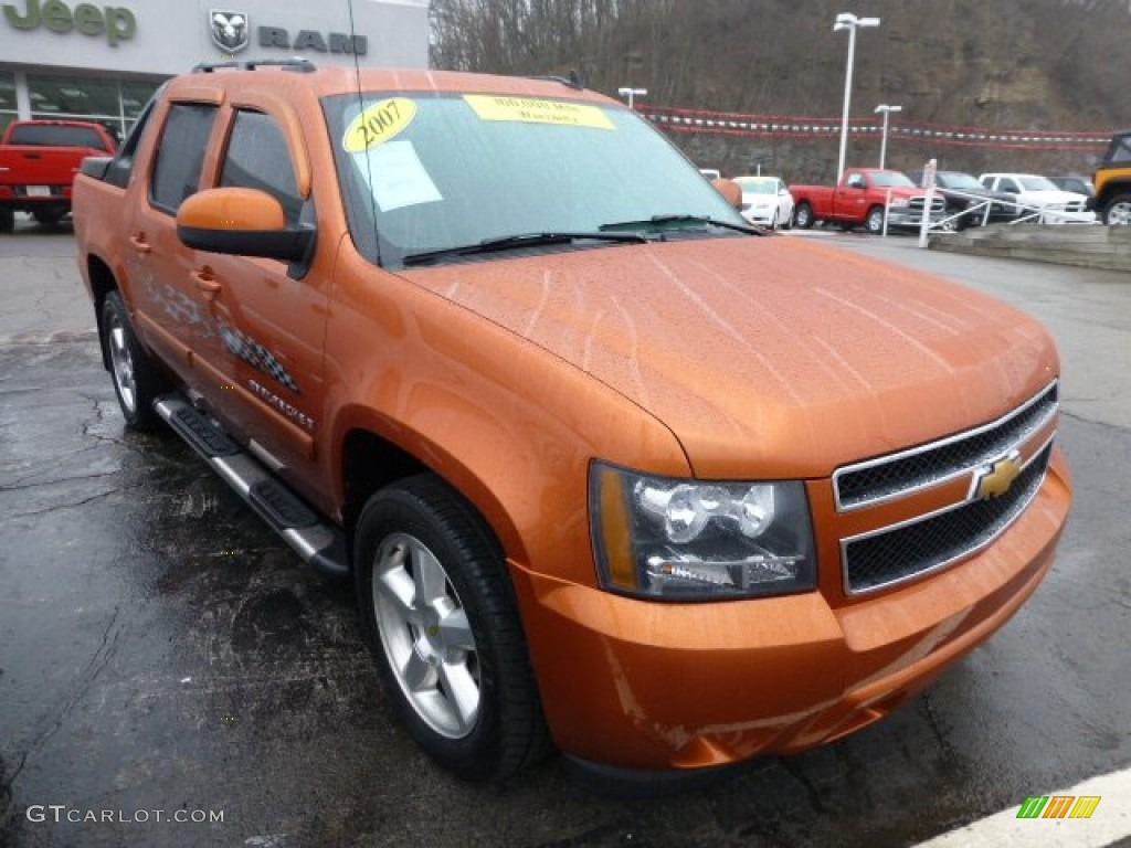 2007 Avalanche LT 4WD - Sunburst Orange Metallic / Ebony photo #6