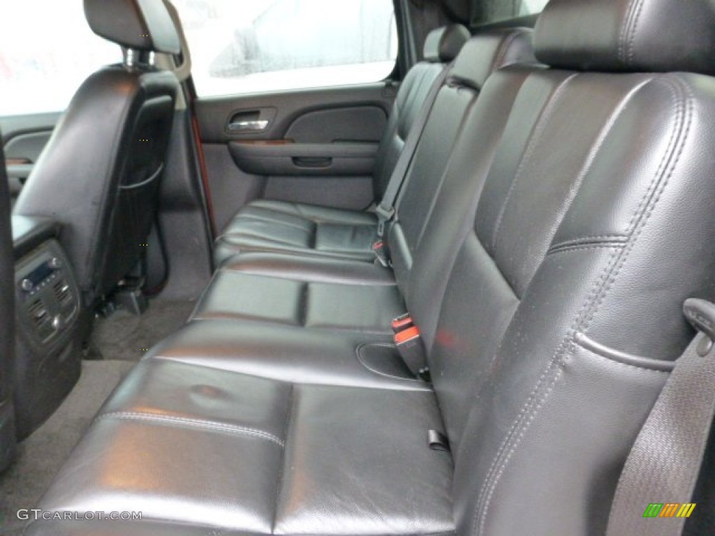 2007 Chevrolet Avalanche LT 4WD Rear Seat Photo #77588288