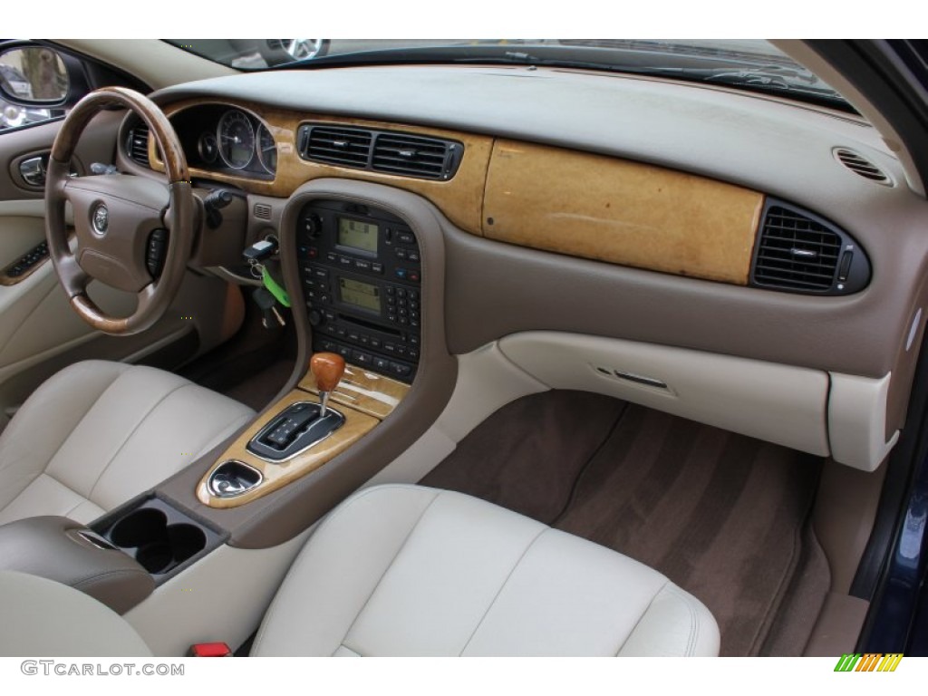 2006 Jaguar S-Type 3.0 Dashboard Photos