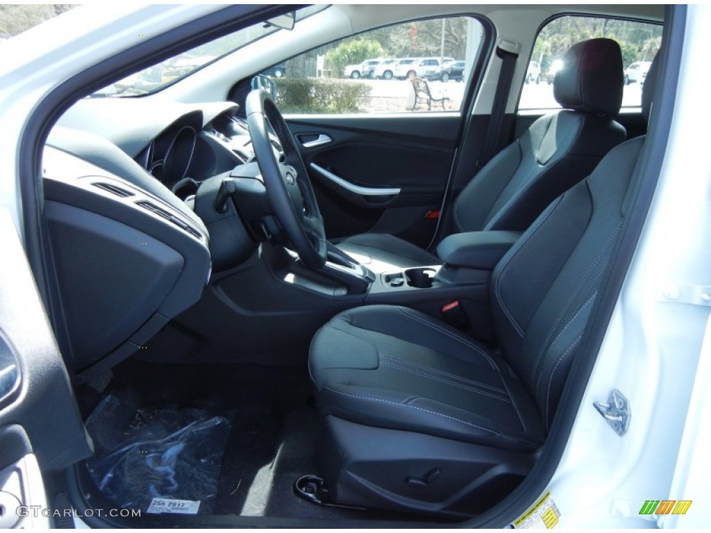 Charcoal Black Interior 2013 Ford Focus SE Hatchback Photo #77588769