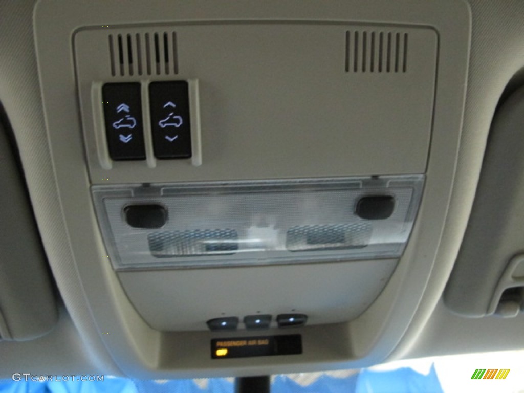 2009 Cadillac Escalade EXT Luxury AWD Controls Photo #77590776