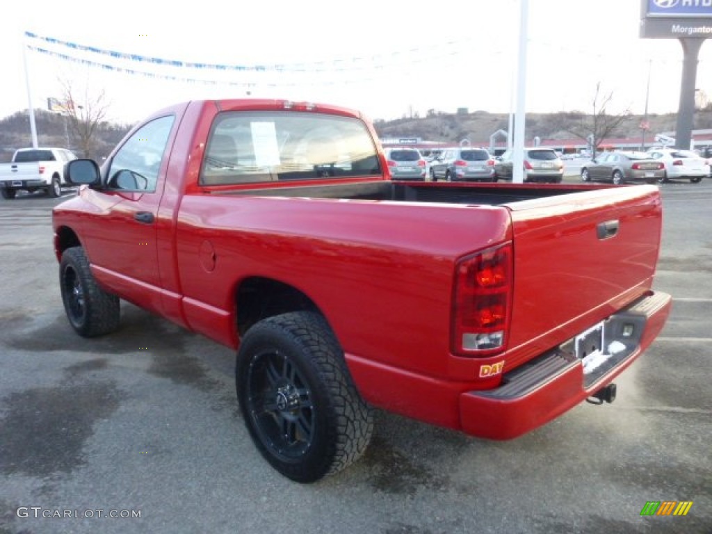 2005 Ram 1500 SLT Regular Cab 4x4 - Flame Red / Dark Slate Gray photo #5