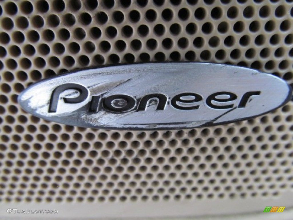 2008 Suzuki XL7 Limited AWD Audio System Photo #77591358