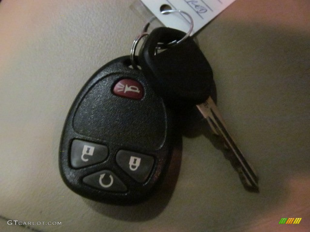 2008 Suzuki XL7 Limited AWD Keys Photo #77591532