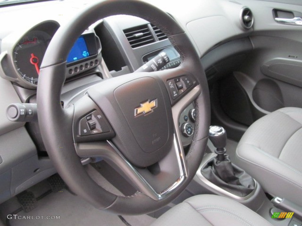 2012 Chevrolet Sonic LTZ Hatch Dark Pewter/Dark Titanium Steering Wheel Photo #77592954