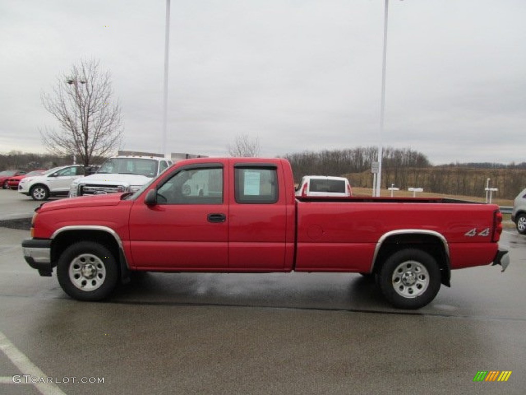 2007 Silverado 1500 Classic LS Extended Cab 4x4 - Victory Red / Dark Charcoal photo #6