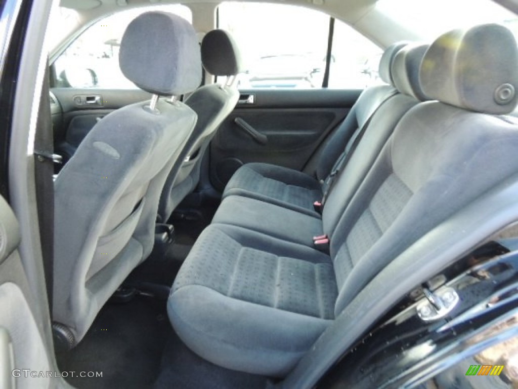 2004 Volkswagen Jetta GLS Sedan Rear Seat Photo #77593962