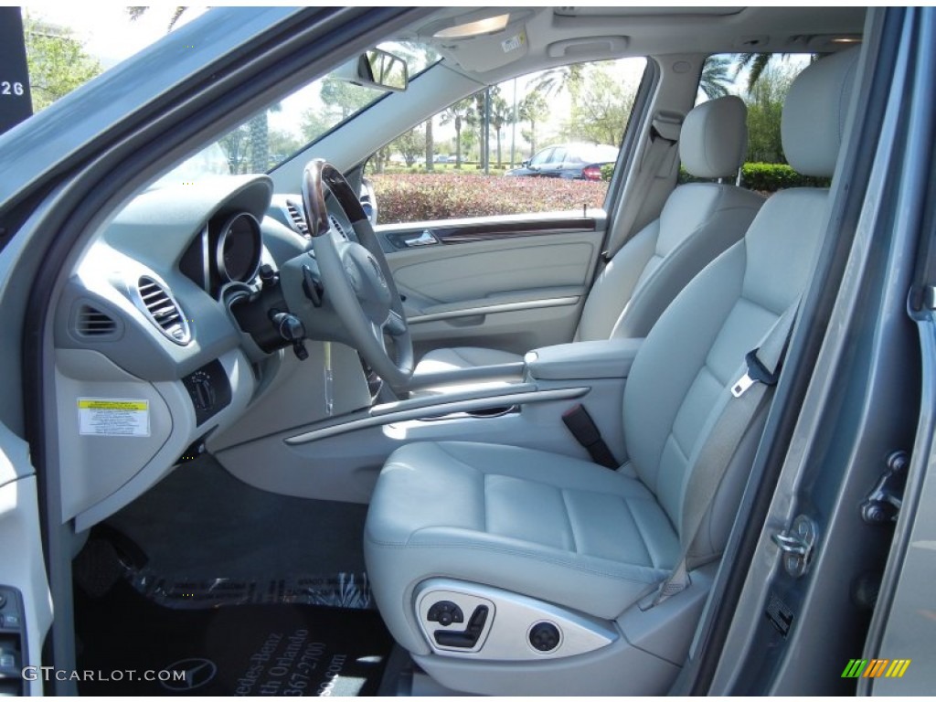 2010 Mercedes-Benz ML 350 Front Seat Photo #77594505