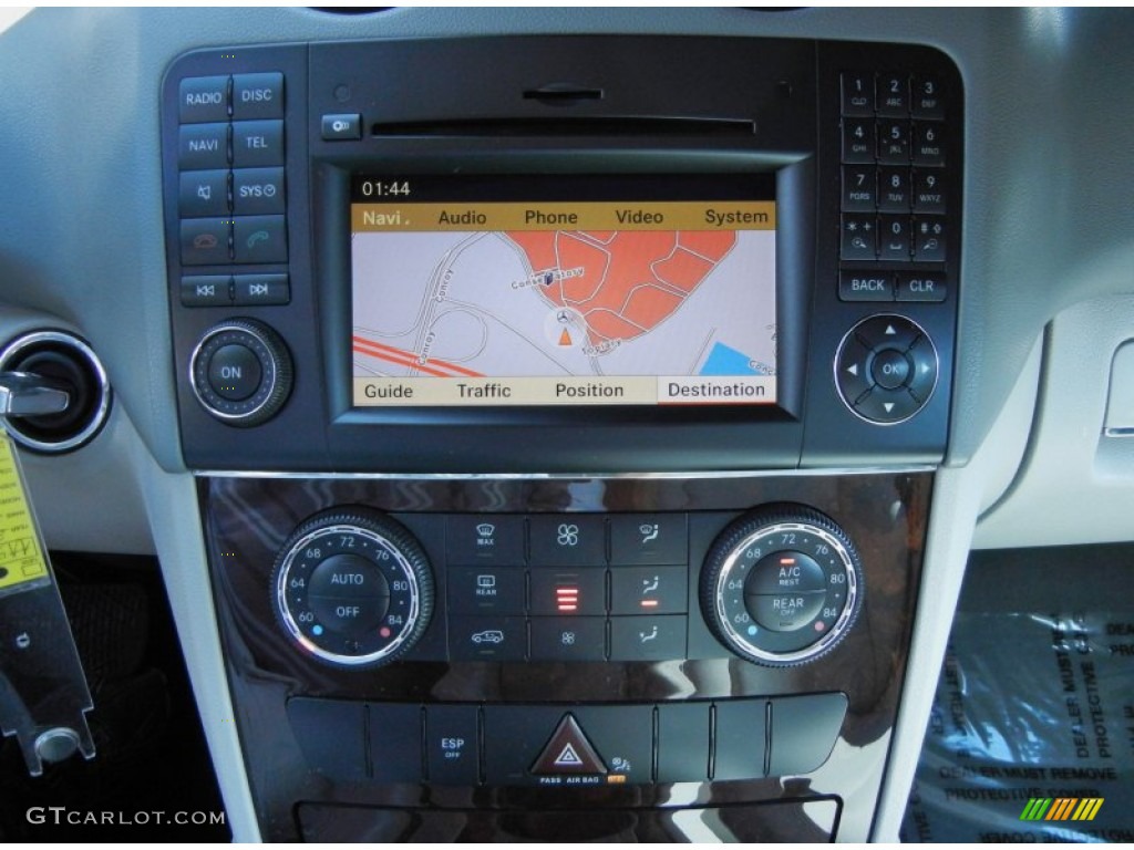 2010 Mercedes-Benz ML 350 Controls Photo #77594785