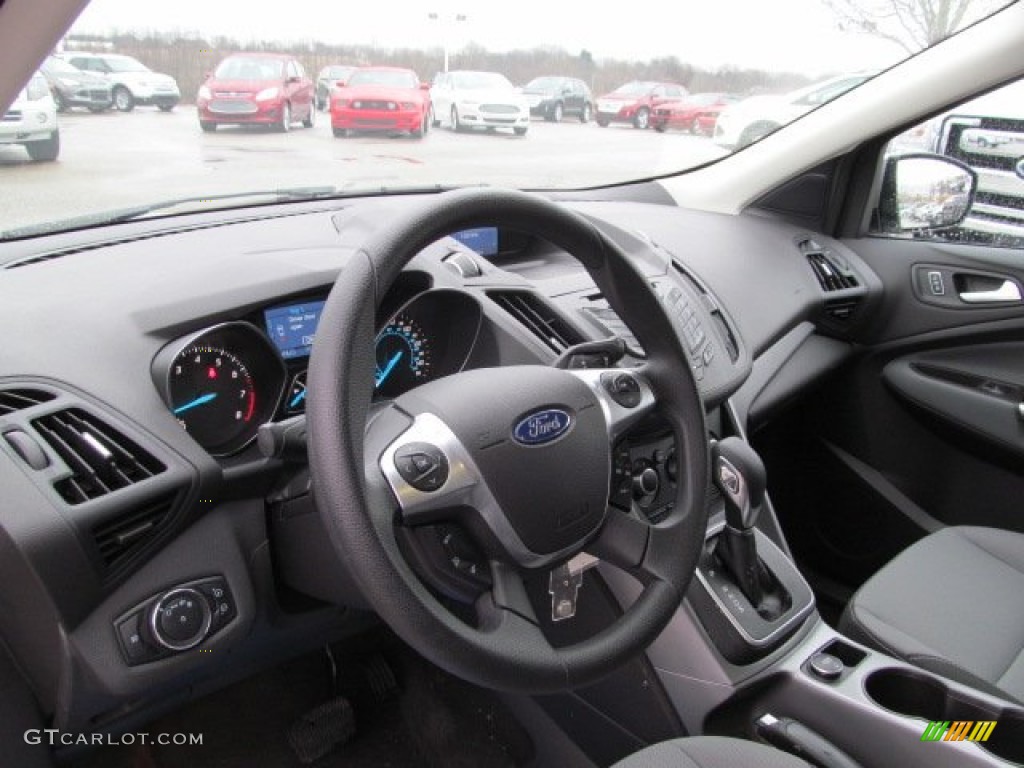 2013 Ford Escape SE 2.0L EcoBoost 4WD Dashboard Photos